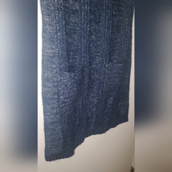 Blue dress with pockets - Picture 2 of 3